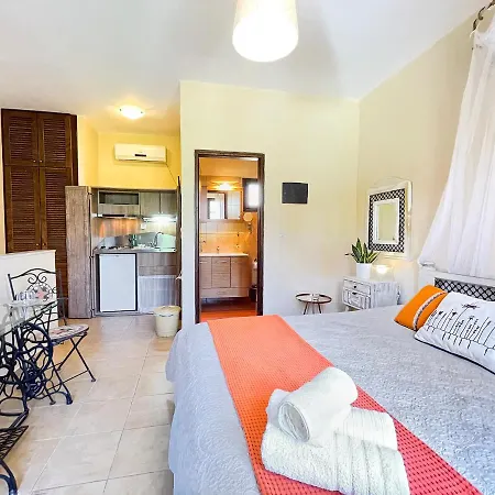 Inn Four Seasons Of Bliss At Sohora