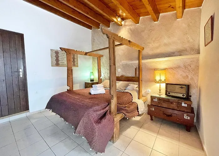 Four Seasons Of Bliss At Sohora Inn Rethymno (Crete)