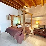 Four Seasons Of Bliss At Sohora Penzion Rethymno