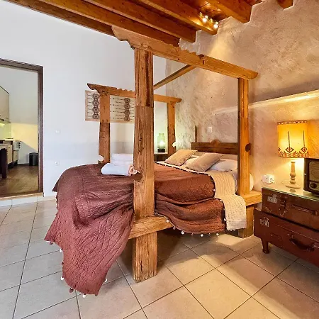 Four Seasons Of Bliss At Sohora Retimno