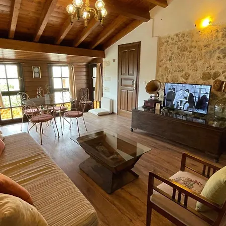 Penzion Four Seasons Of Bliss At Sohora *