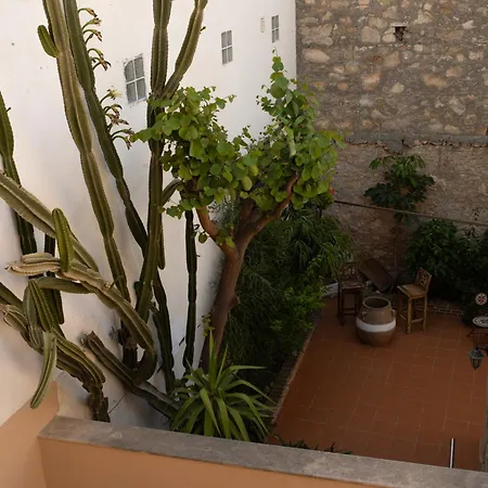 Four Seasons Of Bliss At Sohora Herberg *