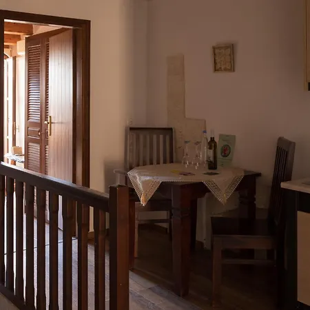 Four Seasons Of Bliss At Sohora Herberg